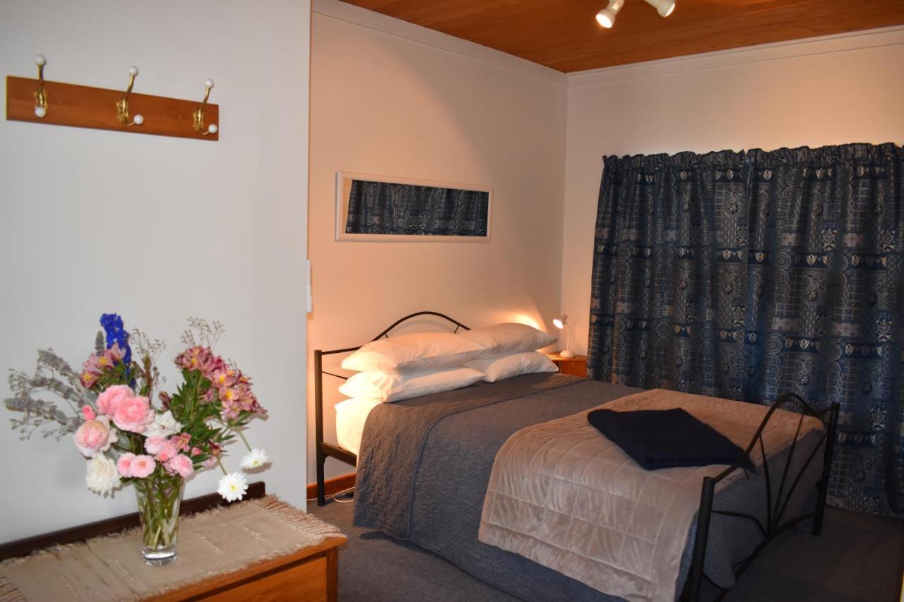 Olivista Bed and Breakfast Masterton Eksteriør billede