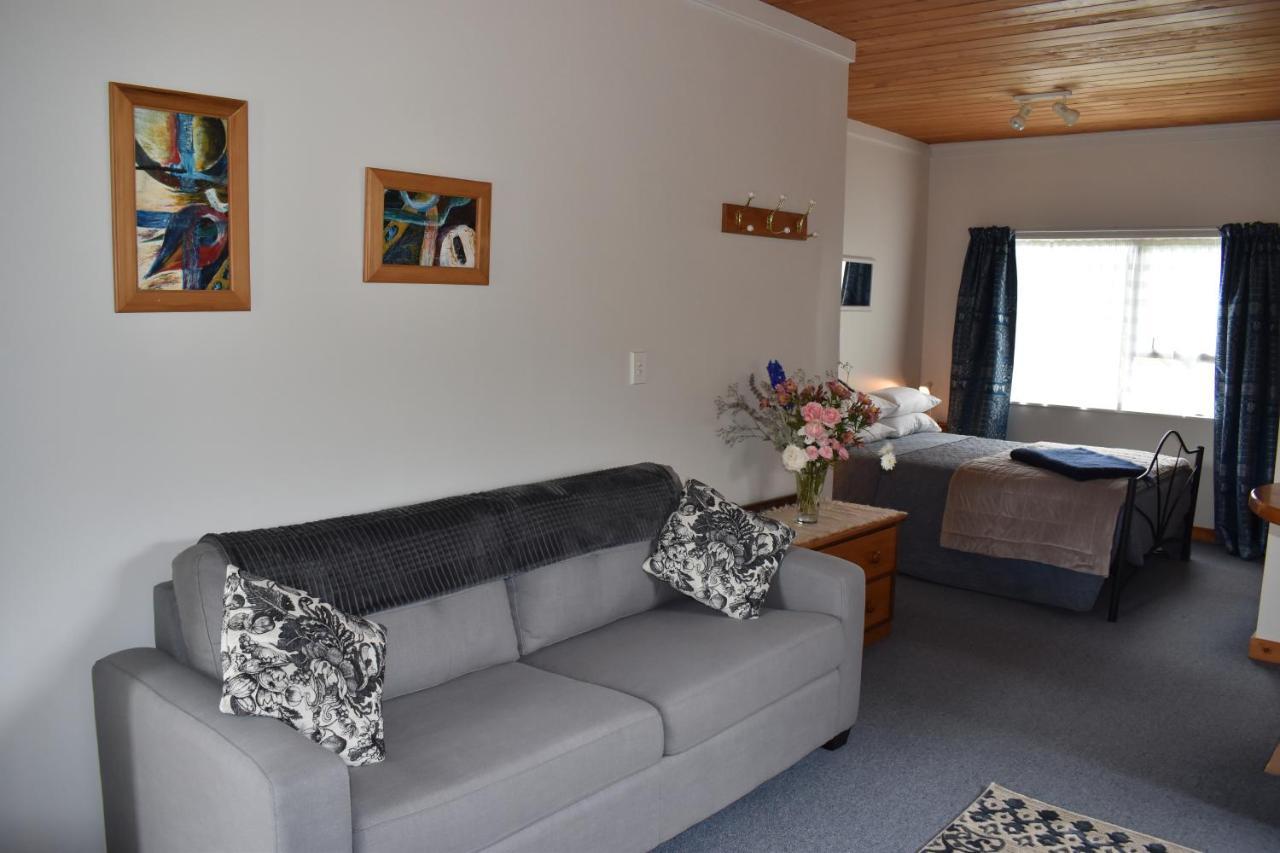 Olivista Bed and Breakfast Masterton Eksteriør billede