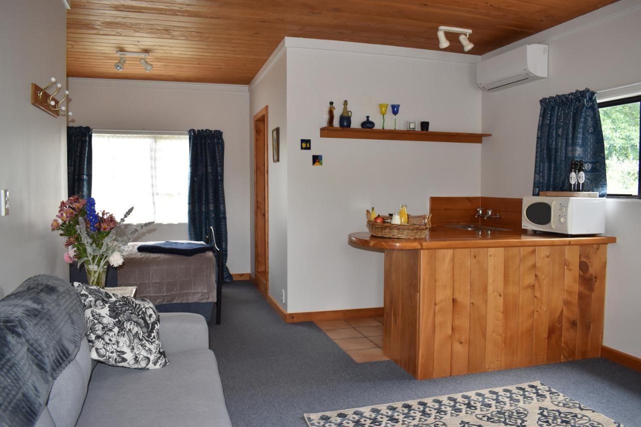 Olivista Bed and Breakfast Masterton Eksteriør billede